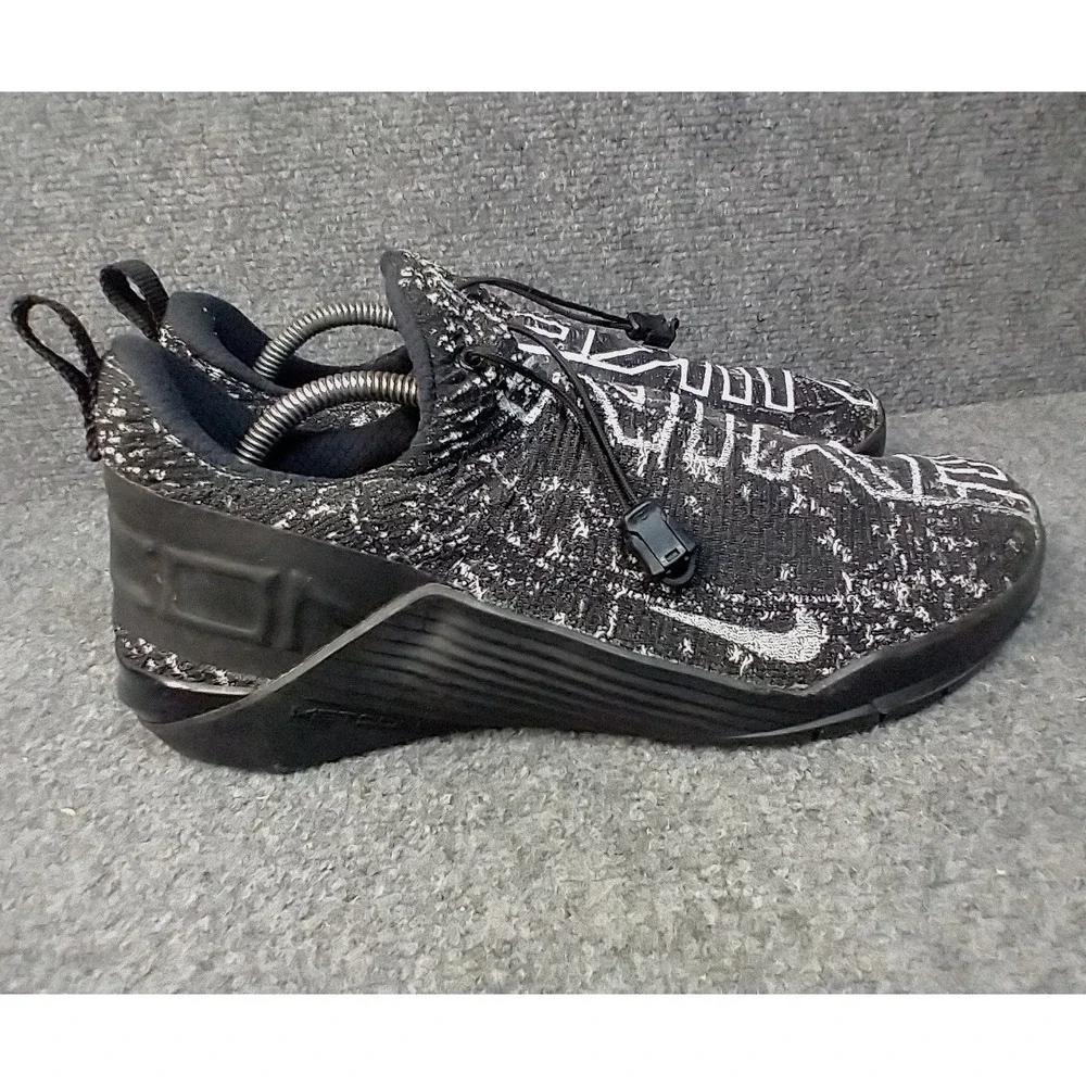 Nike React Metcon Training Shoes Mens 10 Black White BQ6044-010 Flyknit Toggle